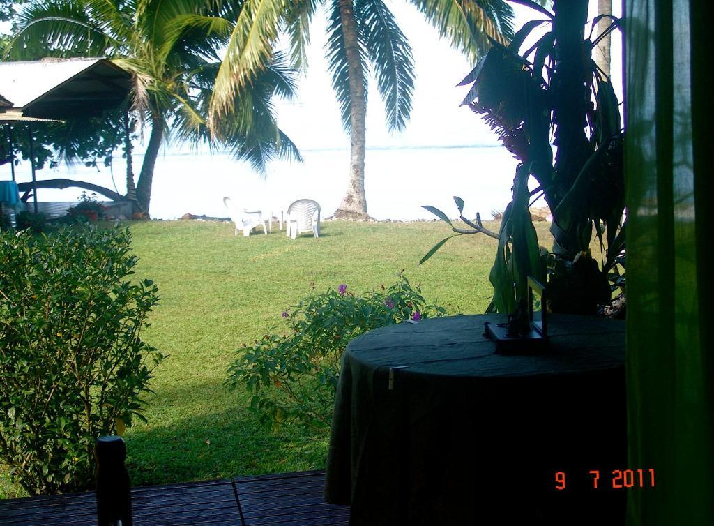 Tauhanihani Village Lodge La Vague Bleue Teahupoo Exterior foto